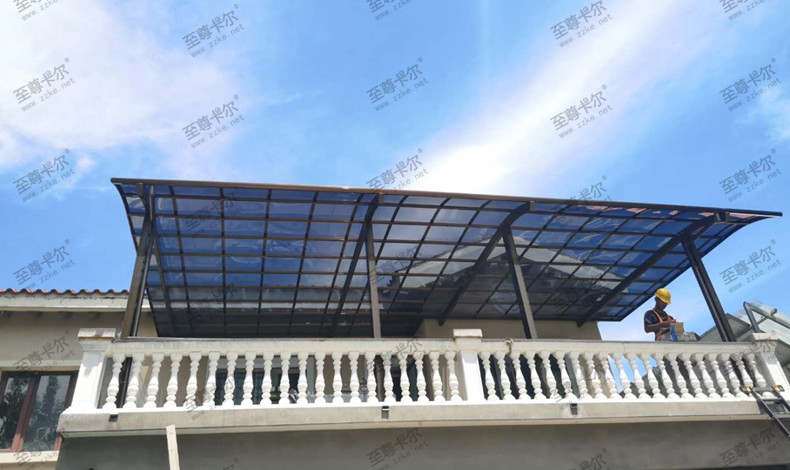 家用雨棚多少錢一平方，雨棚用什么材料好，2w+家庭的家用雨棚挑選心得！